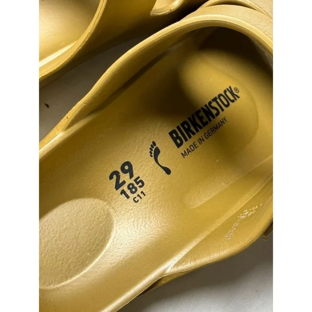 Sandals gold Birkenstock size 29 EU girls